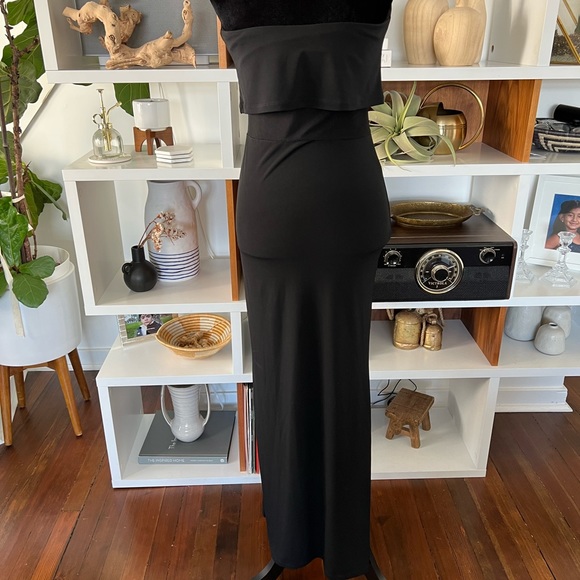 Long black halter dress with mesh waist - Picture 8 of 11